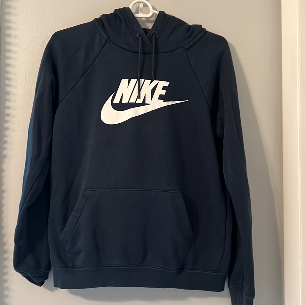 Nike navy blue hoodie. Great Condition, Size Small.